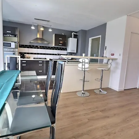 Le Factory - Ideal Pro/famille*wifi*parking Prive Apartamento